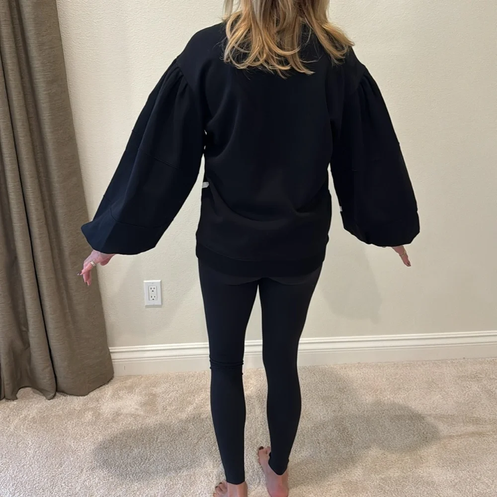 Valentino puff sleeve sweatshirt. 100% AUTHENTIC - Picture 3 of 12